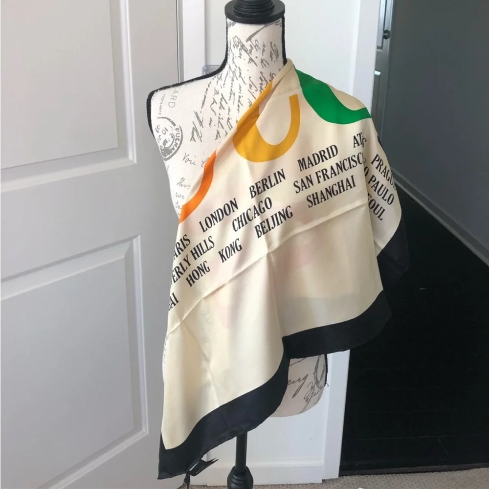 Gucci silk logo